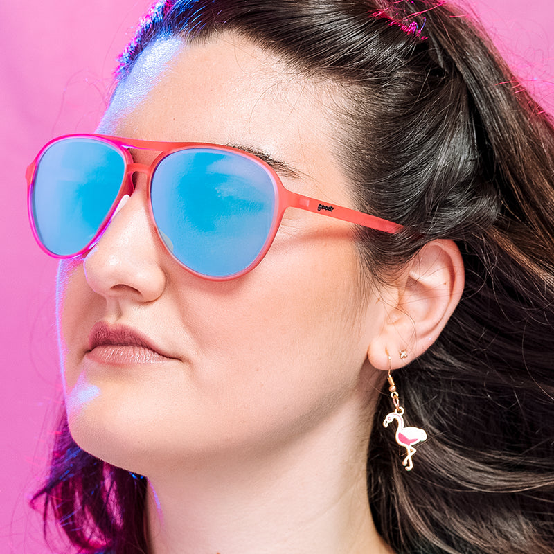 Carl est mon copilote | monture aviateur rose avec verres bleus | lunettes de soleil goodr MACH G