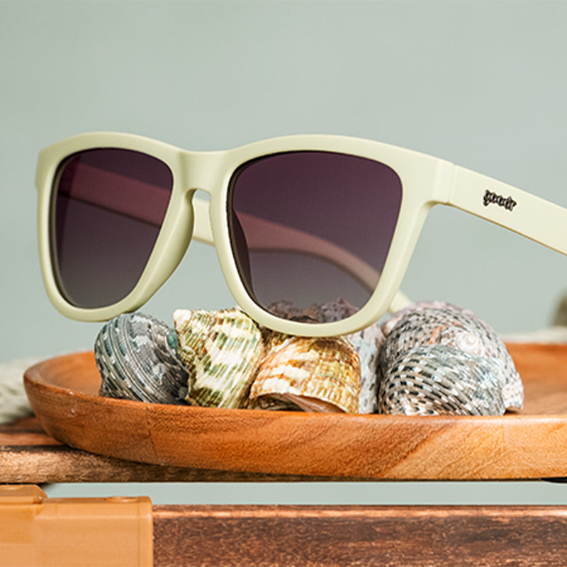 Dawn of A New Sage | lunettes de soleil carrées vertes avec verres violets dégradés | lunettes de soleil goodr OG