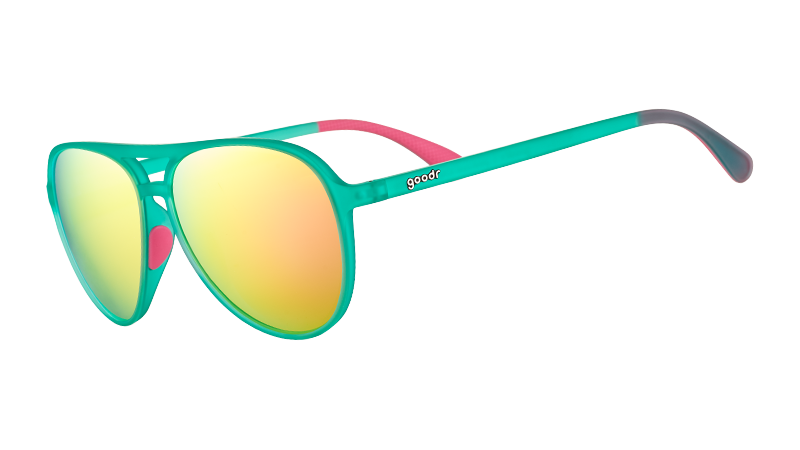 Vue de trois quarts d'angle de lunettes de soleil aviateur sarcelle avec des poignées intérieures en silicone rose vif et des verres réfléchissants roses polarisés.