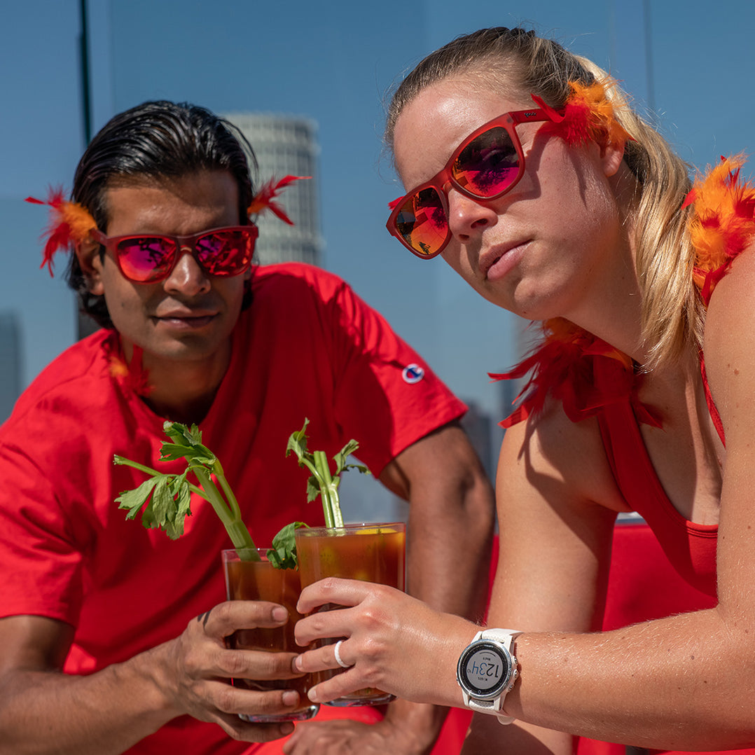RENAÎTRE DE SES CENDRES EN ROUGE ET EN ROSE RÉFLÉCHISSANTE